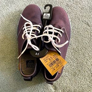 Reef Landis 2 Mens shoe size 8.5 in navy. New with tags.